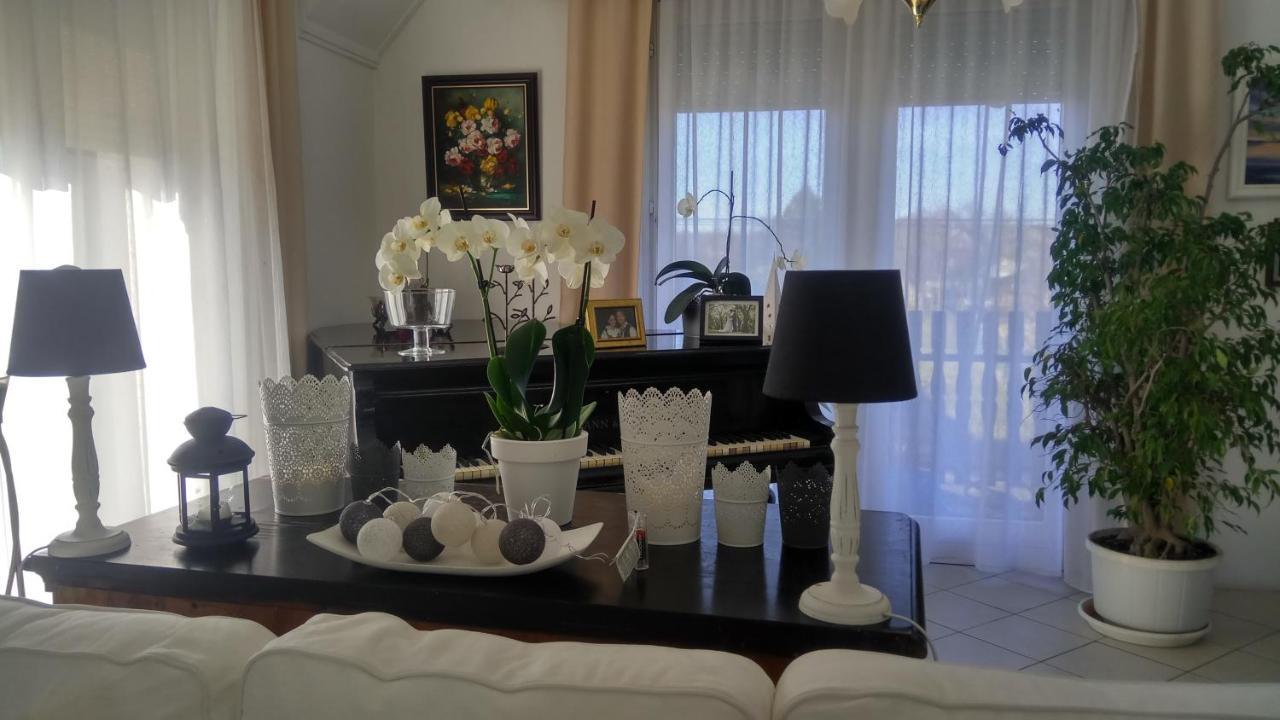 Leander Apartman Balatonlelle Exterior photo